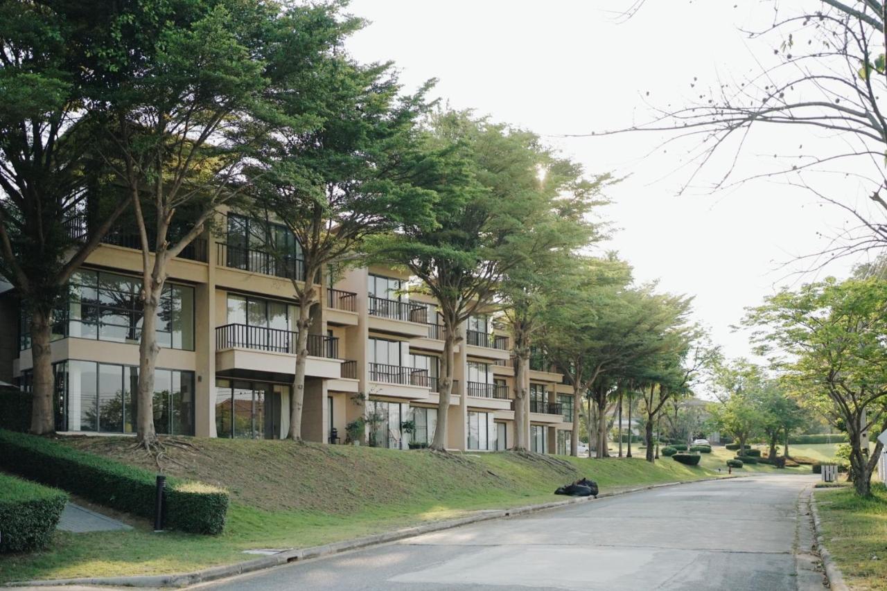 Palm Crescent Hua Hin Apartment Cha-Am Exterior photo